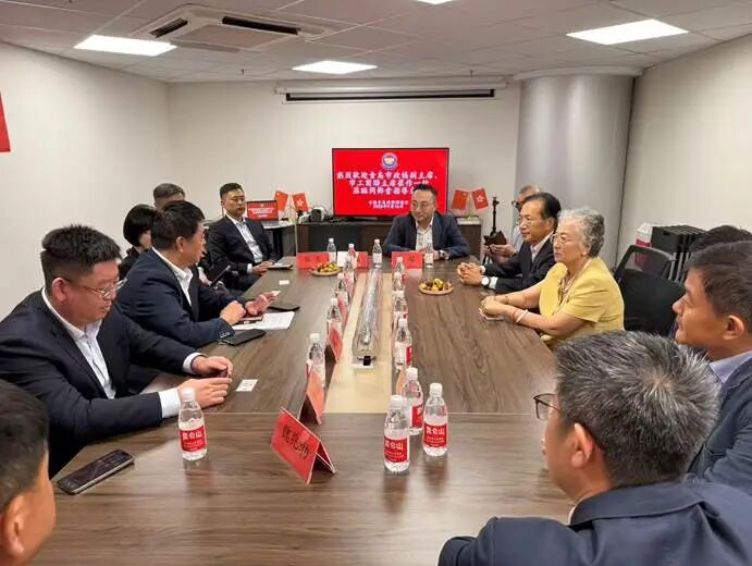 青港攜手 共建共榮 | 青島市政協副主席、市工商聯主席崔作一行蒞臨香港青島同鄉會指導交流
